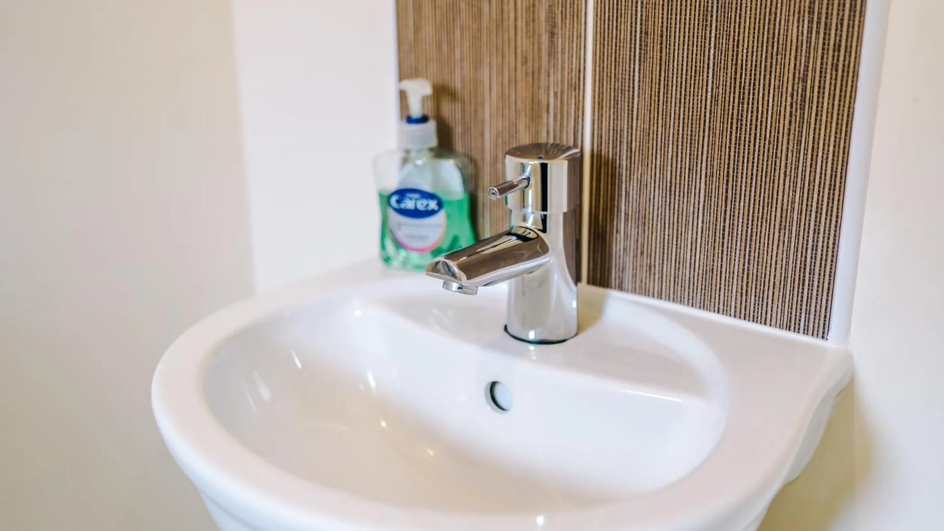 Holiday home Modern Semi Detached In A Quiet Location, Driveway Parking Villa Ewloe